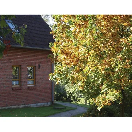 Four-bedroom Holiday In Nieheim