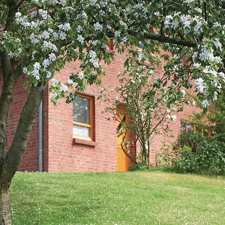 Four-bedroom Holiday In Casa vacanze